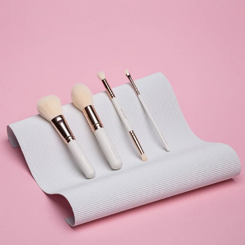 BrushArt Basic Powder brush четка за пудра 1 бр.