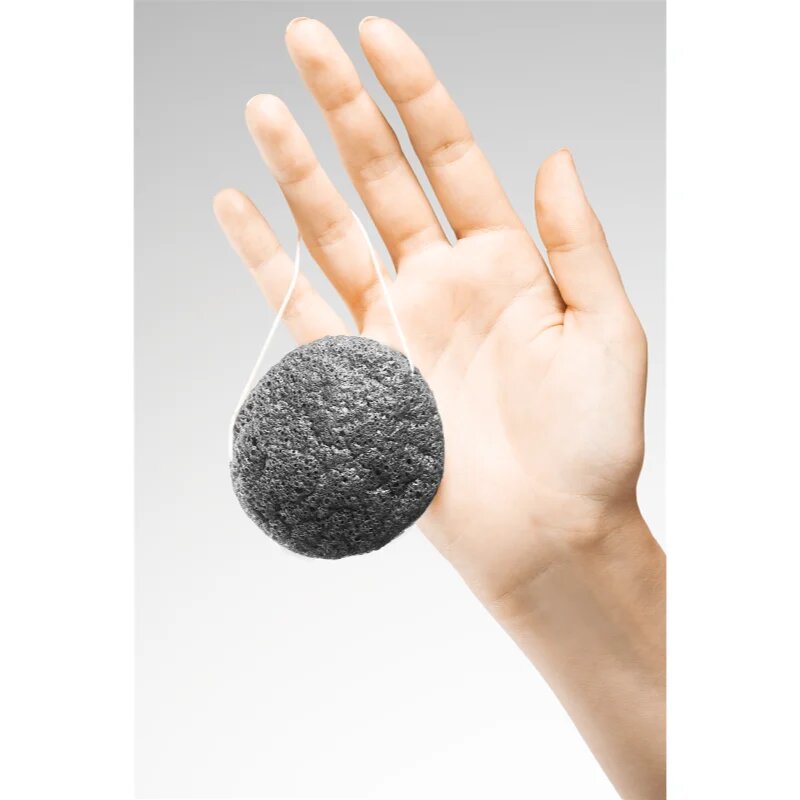 BrushArt Home Salon Konjac sponge нежна ексфолираща гъба за лице Charcoal 5 гр.