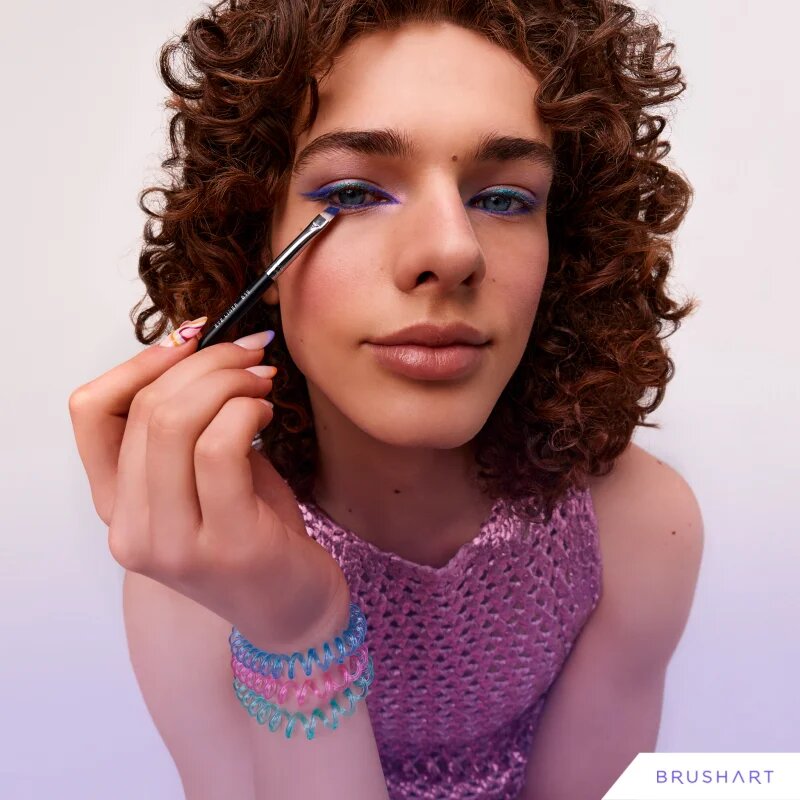 BrushArt Professional B10 Eye liner brush четка за очна линия B10 1 бр.