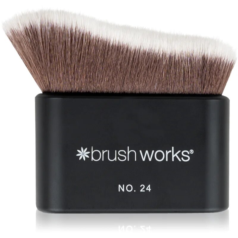 Brushworks Blending Face & Body Brush кабуки четка за лице и тяло тип NO. 24 1 бр.