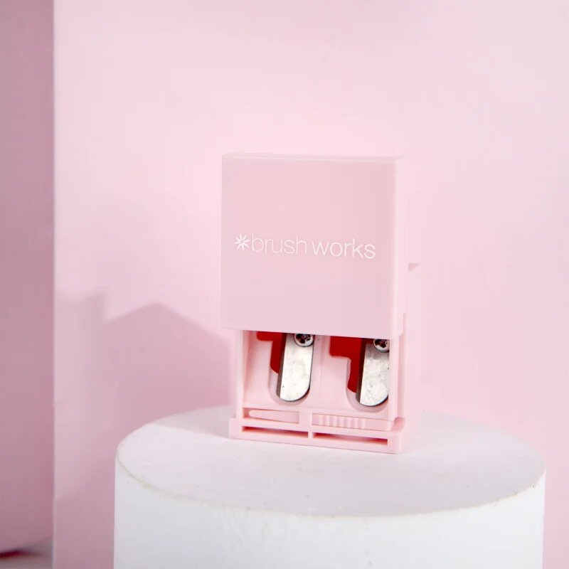 Brushworks Pencil Sharpener двойна острилка за козметични моливи 1 бр.