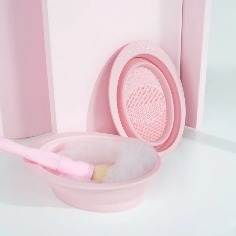 Brushworks Silicone Makeup Brush Cleaning Bowl силиконово средство за почистване на четки 1 бр.