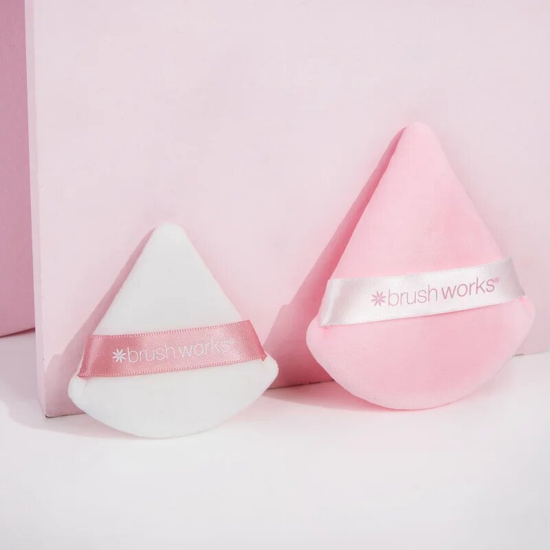 Brushworks Triangular Powder Puff Duo велурен тампон за пудра