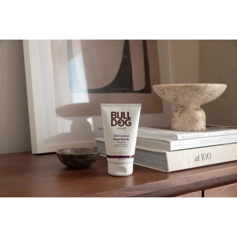 Bulldog Oil Control Face Scrub освежаващ пилинг за лице за мазна кожа 125 мл.