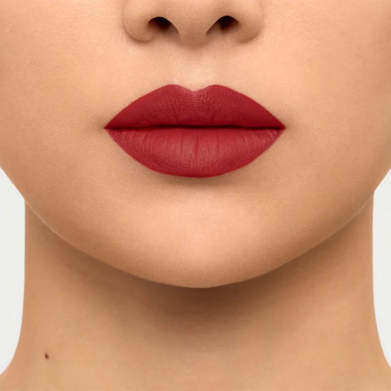Burberry Kisses Liquid Matte матиращо течно червило цвят Velvet Burgundy 102 6 мл.