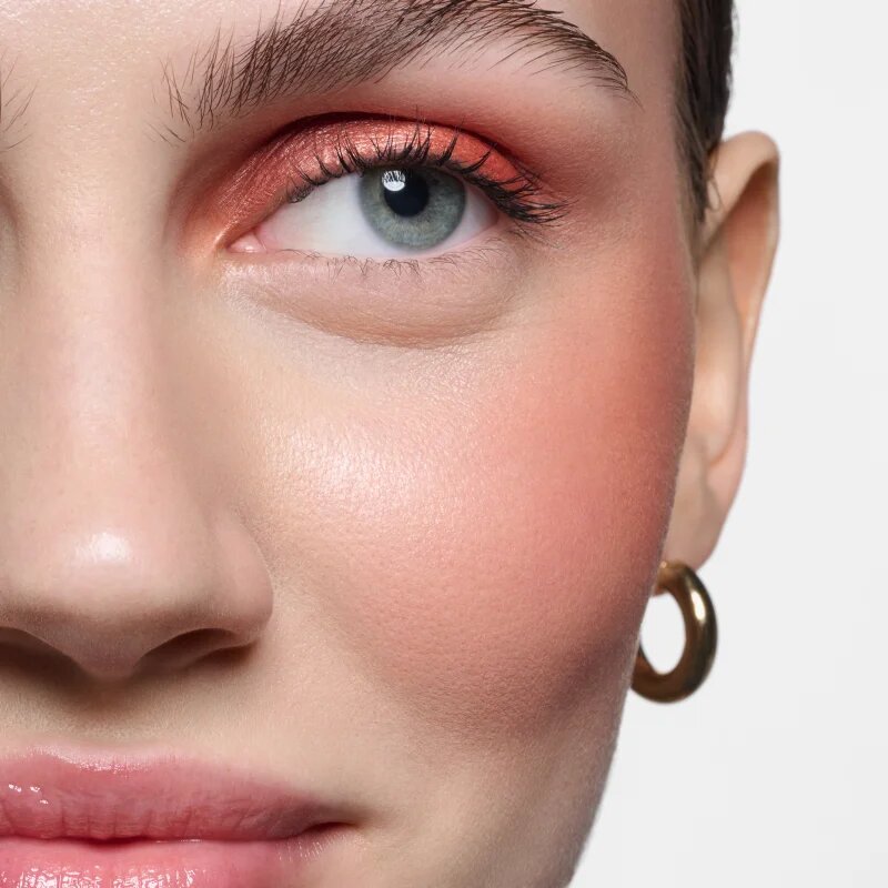 Catrice Eye Blusher течни очни сенки с блясък цвят 030 Berry Haze 7 мл.