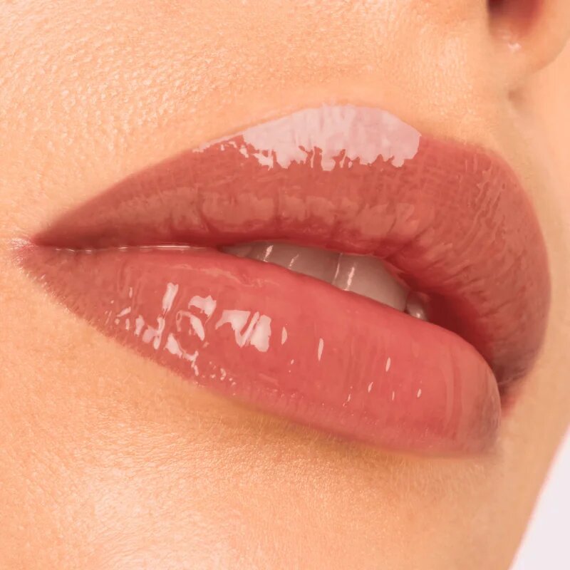 Catrice Filler Supreme Lip Gloss блясък за устни за по-голям обем цвят 050 Nude Not Rude 3.2 мл.