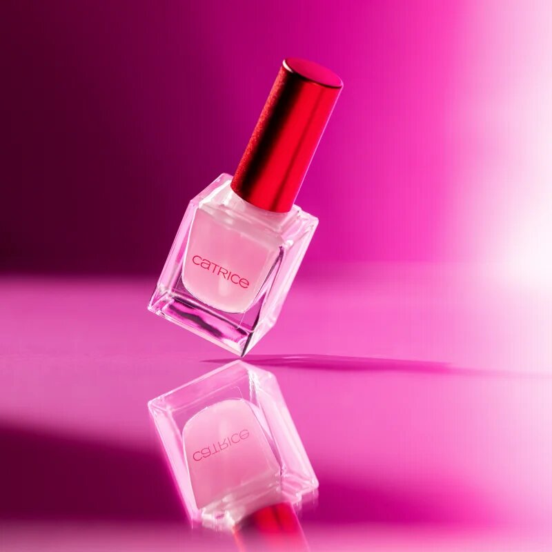 Catrice HEART AFFAIR лак за нокти цвят C02 Crazy In Love 105 мл.