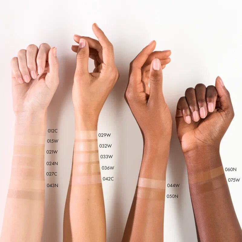 Catrice Invisible Cover Cushion Foundation матиращ фон дьо тен в гъба SPF 30 цвят 028N 10 гр.