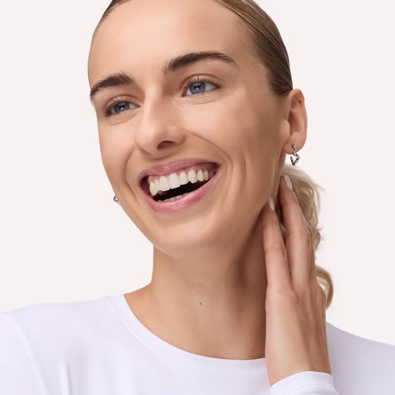 Catrice Invisible Cover Cushion Foundation матиращ фон дьо тен в гъба SPF 30 цвят 033W 10 гр.