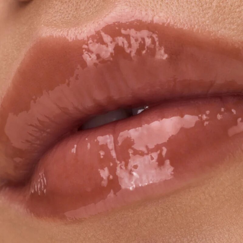 Catrice Peptide Bliss Glossy Lip Balm блестящ балсам за устни с пептиди цвят 040 Toffee Touched 10 мл.