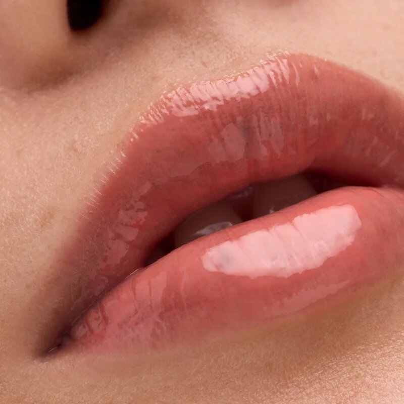 Catrice Peptide Drip Milky Lip Serum гланц-грижа за устни с пептиди цвят C020 Feelin' Peachy 9 мл.