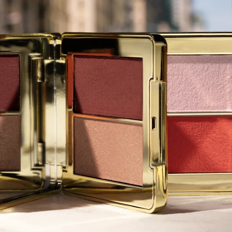 Catrice Spring and the City мултифункционален грим продукт за очи и лице цвят C02 Cherry Glow & Skyline Views 6.4 гр.