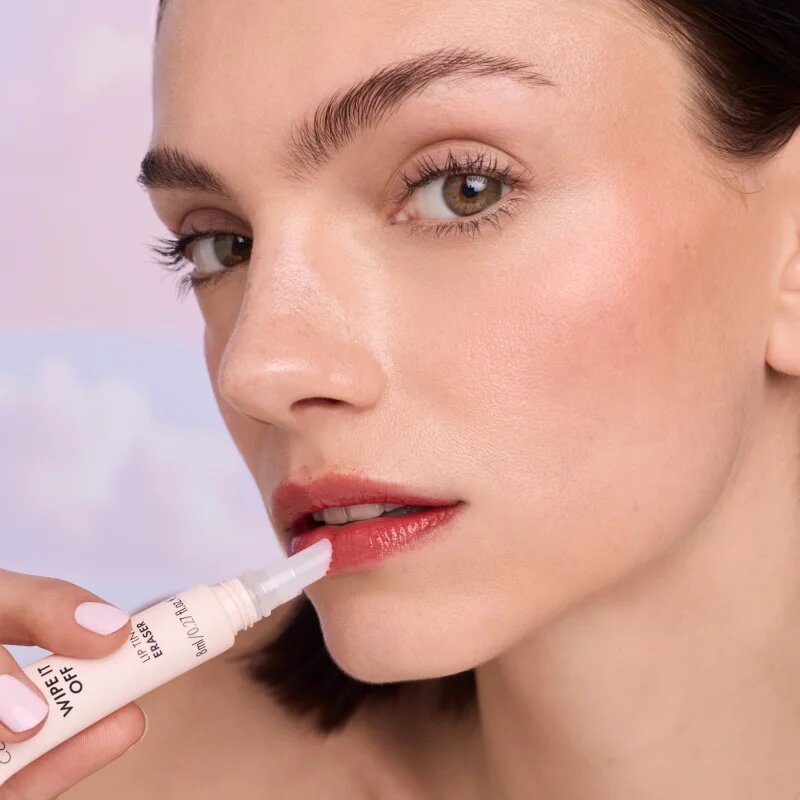 Catrice Wipe It Off Lip Tint Eraser продукт за отстраняване на цвета за устни C010 Un-Tinted 8 мл.