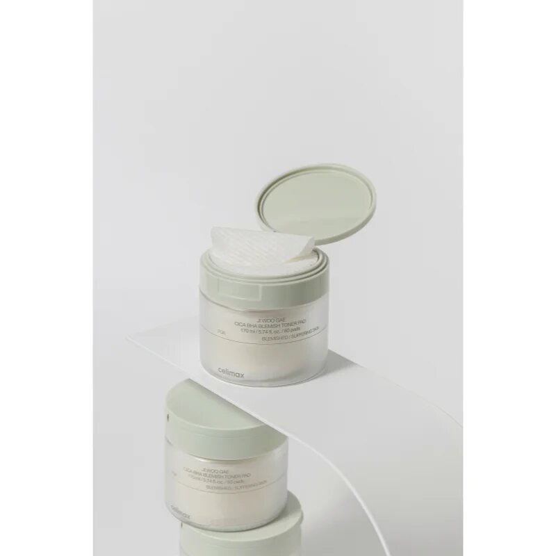 celimax Ji Woo Gae Cica BHA Blemish Toner Pad ексфолиращи възглавнички за чувствителна кожа склонна към акне 60 бр.