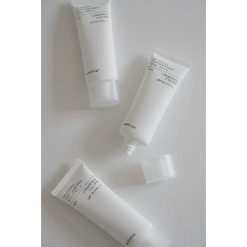 celimax Oil Control Light Sunscreen слънцезащитен крем SPF 50+ за смесена и мазна кожа 40 мл.