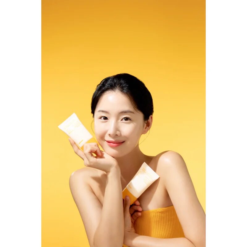 celimax Pore+Dark Spot Brightening Care Suncream слънцезащитен озаряващ крем SPF 50+ 50 мл.