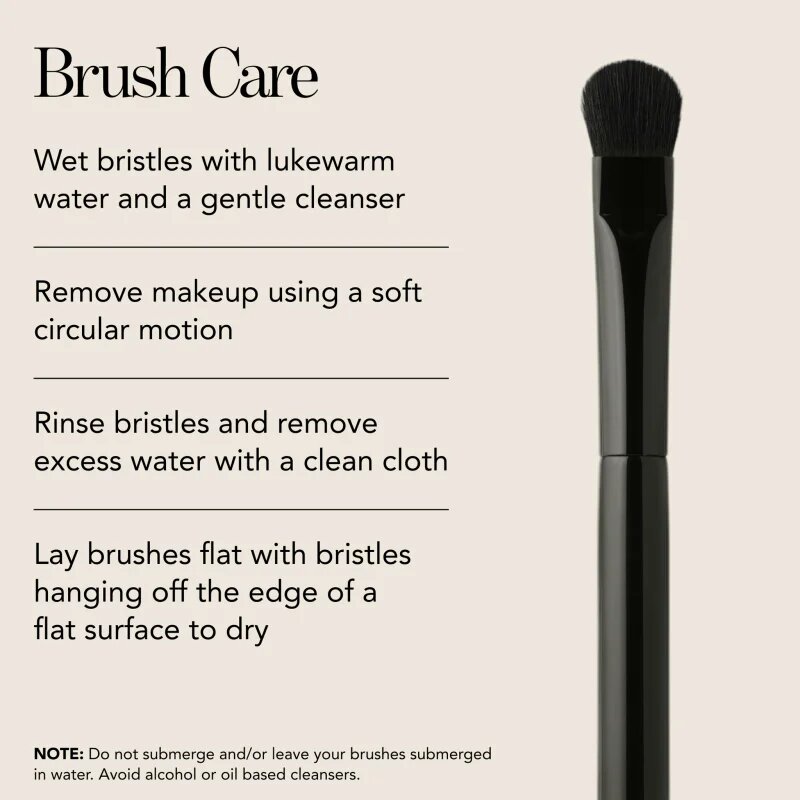 Chantecaille Blend and Conceal Brush четка за коректор 1 бр.