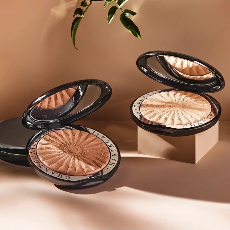 Chantecaille Perfect Blur Finishing Powder фиксираща пудра с изглаждащ ефект Light/Medium 8 гр.