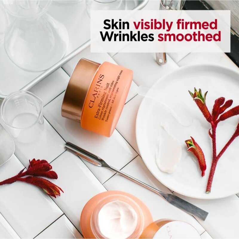 Clarins Extra-Firming Night стягащ нощен крем с регенериращ ефект за всички типове кожа на лицето 50 мл.