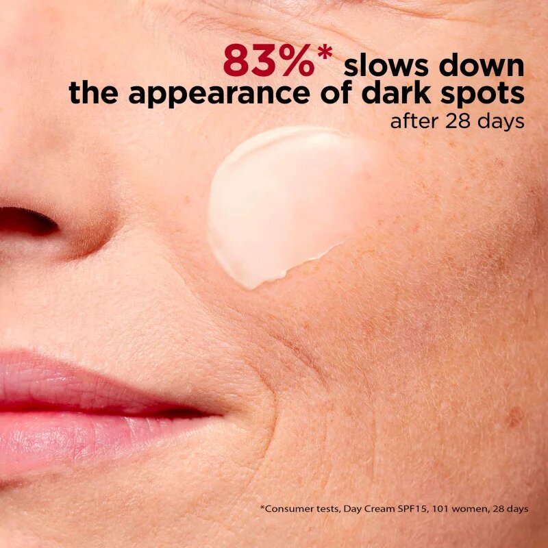 Clarins Super Restorative Day Cream SPF 15 подмладяващ дневен крем SPF 15 50 мл.