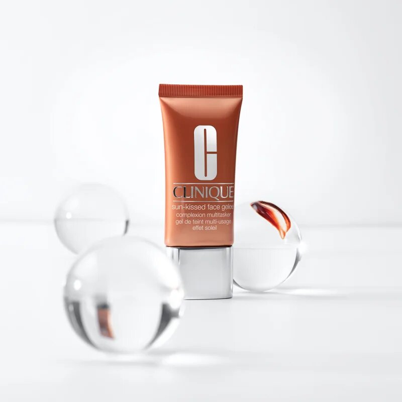 Clinique Sun-Kissed Face Gelee бронзиращ гел за лице цвят Universal Glow 30 мл.