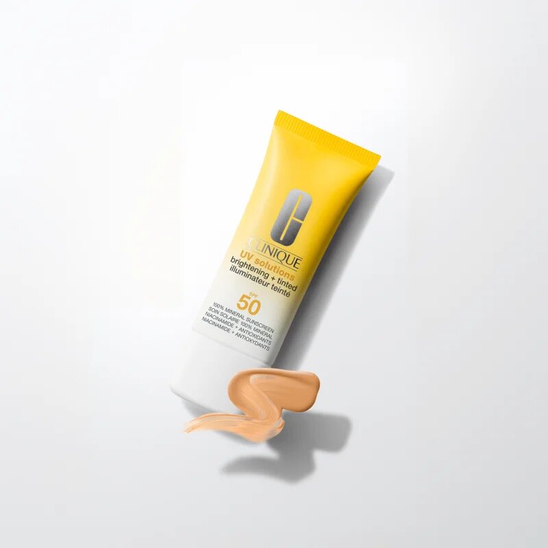Clinique Sun UV Solutions Brightening Tinted Sunscream SPF50 озаряващ тониращ крем цвят Medium 40 мл.