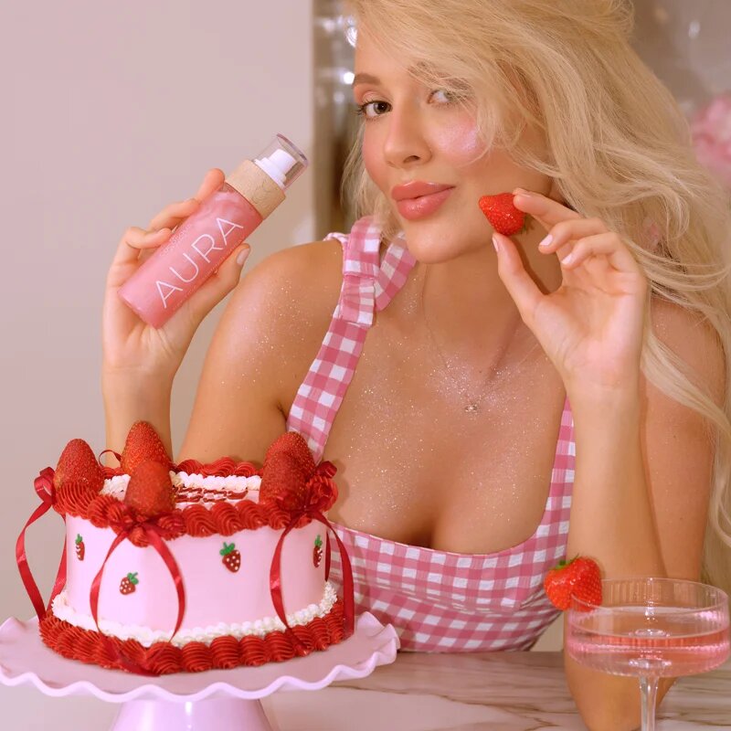 COCOSOLIS AURA Peptide Shimmer Spray хидратиращ спрей с озаряващ ефект с аромат Strawberry Cheesecake 100 мл.