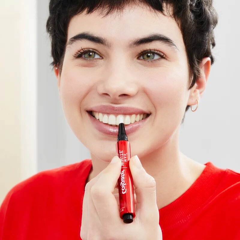 Colgate Max White Overnight избелващ молив 2.5 мл.