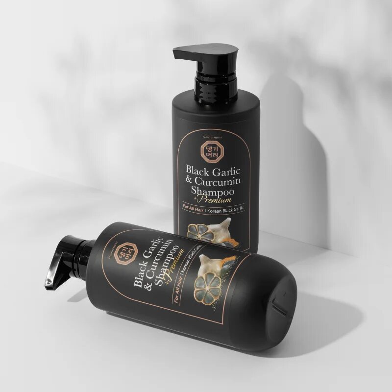 DAENG GI MEO RI Black Garlic & Curcumin Shampoo дълбоко регенериращ шампоан за растеж на косата и укрепване от корените 500 мл.