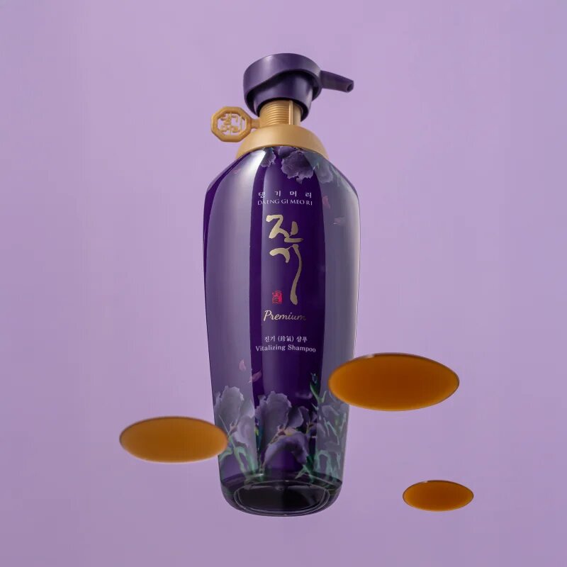 DAENG GI MEO RI Jin Gi Premium Vitalizing Shampoo възстановяващ шампоан за силно увредена и тънка коса стимулиращ растежа на косата 500 мл.