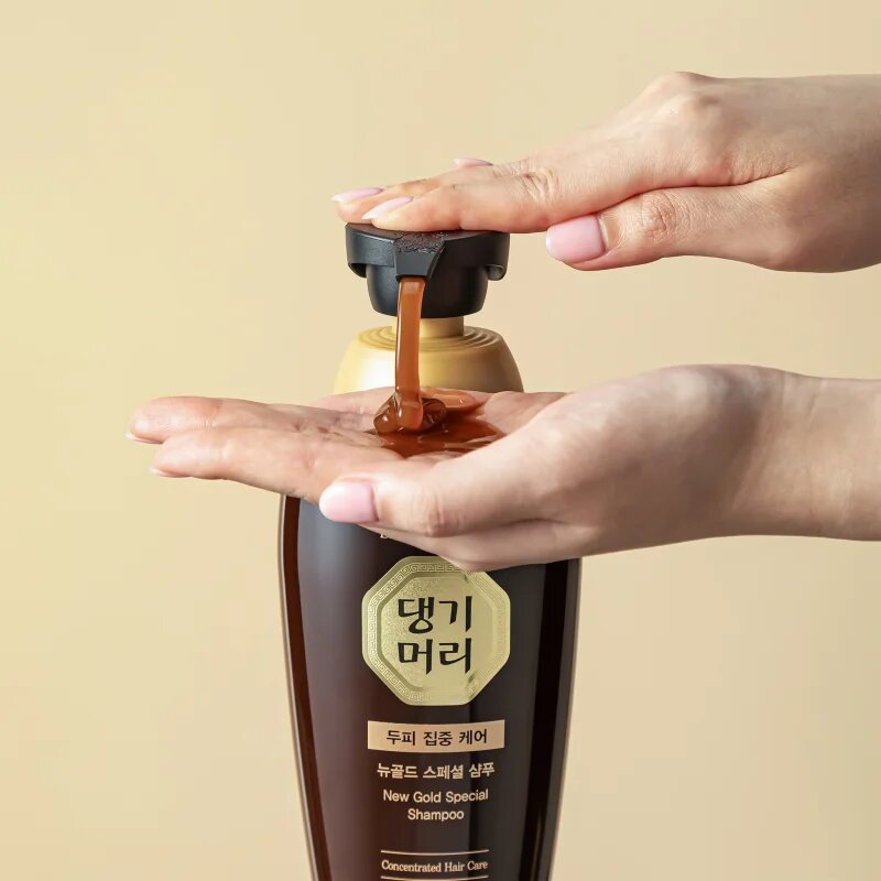 DAENG GI MEO RI New Gold Special Shampoo подсилващ шампоан за мазна коса 500 мл.