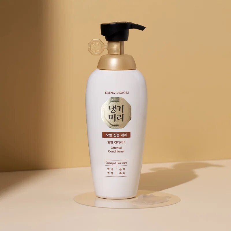 DAENG GI MEO RI Oriental Conditioner балсам-грижа за суха коса изтощена коса 500 мл.