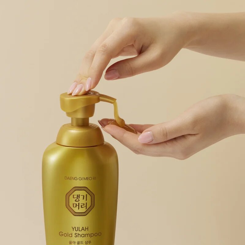 DAENG GI MEO RI Yula Gold Shampoo интензивен подхранващ шампоан за подсилване и блясък на косата 500 мл.