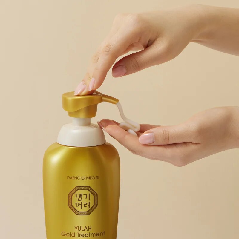 DAENG GI MEO RI Yula Gold Treatment възстановяващ балсам за подсилване и блясък на косата 500 мл.