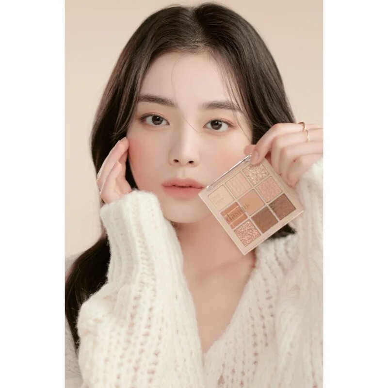 Dasique Eye Shadow Palette палитра сенки за очи цвят 15 Beige Knit 7 гр.