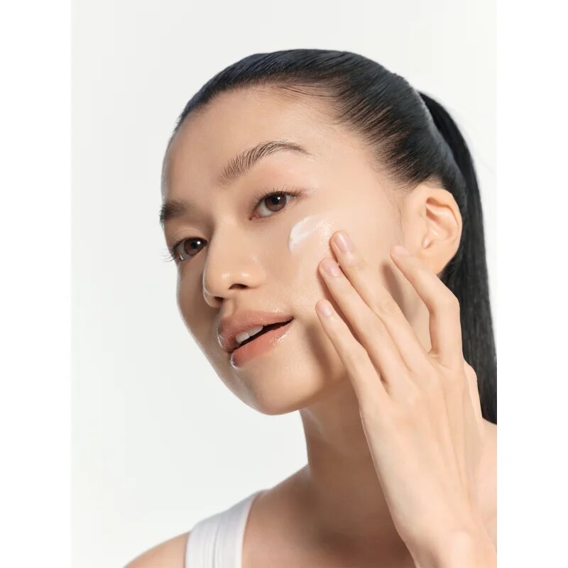 Dear Klairs Vitamin Toning Barrier Cream озаряващ хидратиращ крем за укрепване на кожната бариера 60 гр.