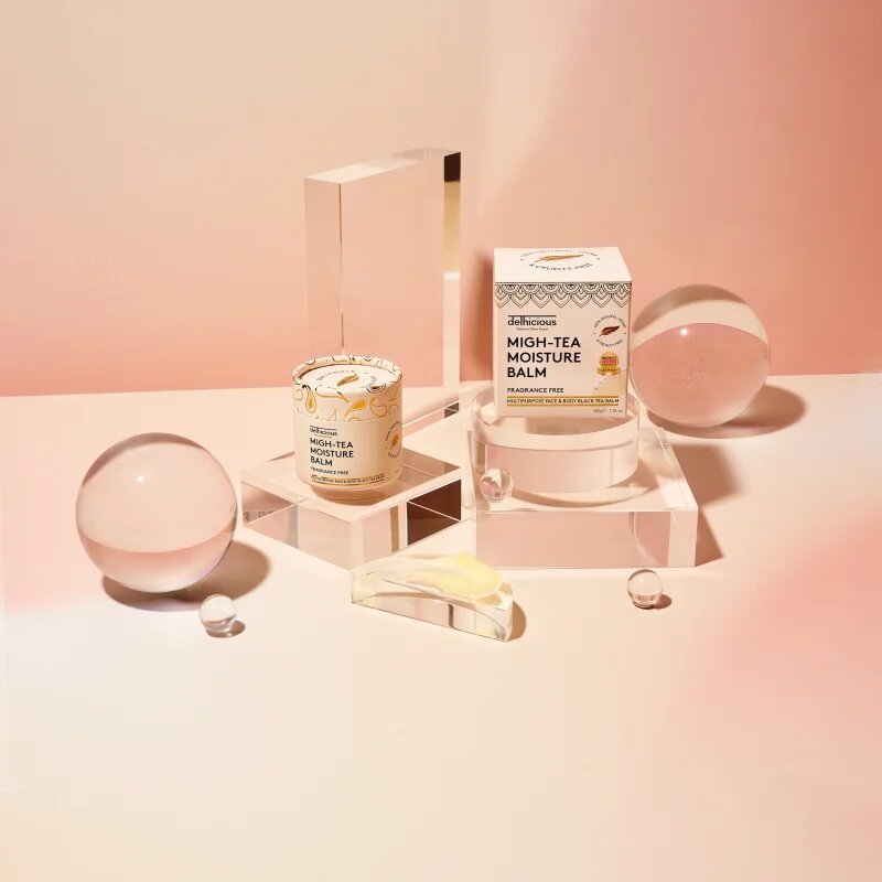 delhicious MIGH-TEA MOISTURE BALM мултифункционален балсам за много суха и чувствителна кожа без парфюм 50 гр.