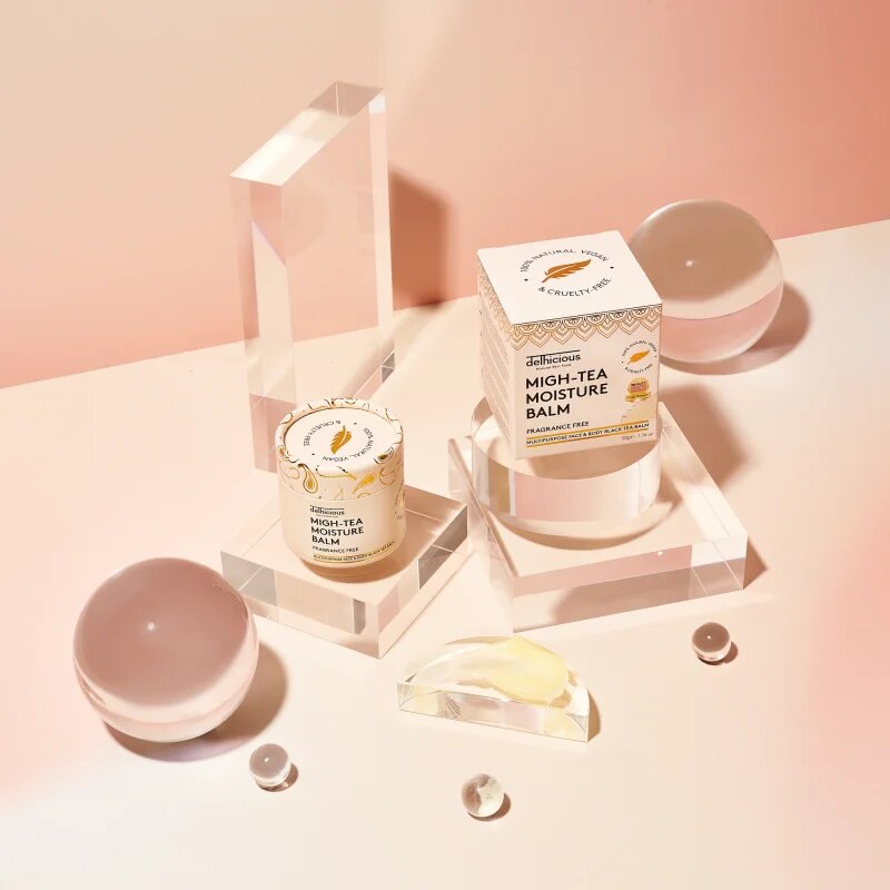 delhicious MIGH-TEA MOISTURE BALM мултифункционален балсам за много суха и чувствителна кожа без парфюм 50 гр.