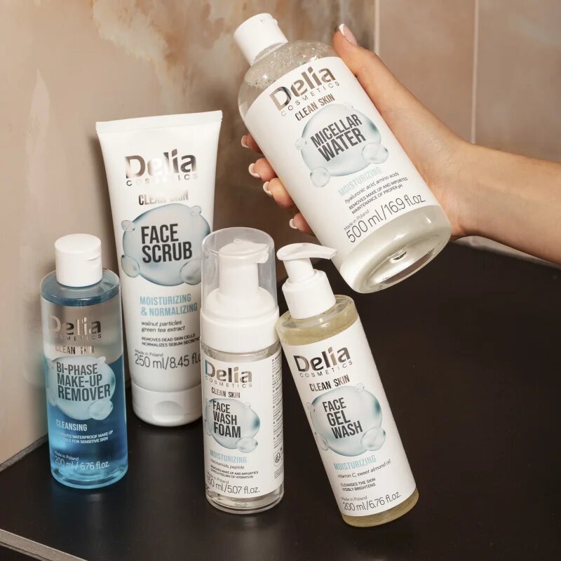 Delia Cosmetics Clean Skin почистваща пяна за лице с хидратиращ ефект 150 мл.