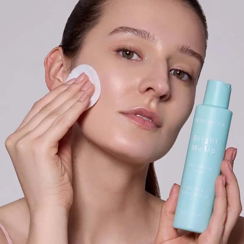 Dermacol Bright Me Up Exfoliating Toner нежен ексфолиращ тоник 135 мл.