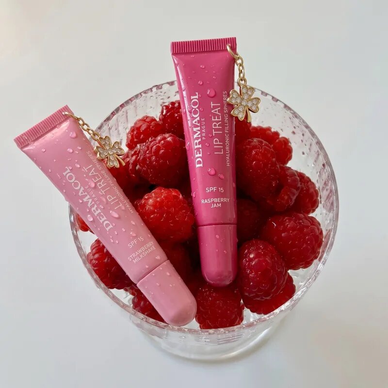 Dermacol Lip Treat хидратиращ блясък за устни SPF 15 цвят 14 Strawberry Milkshake 10 мл.