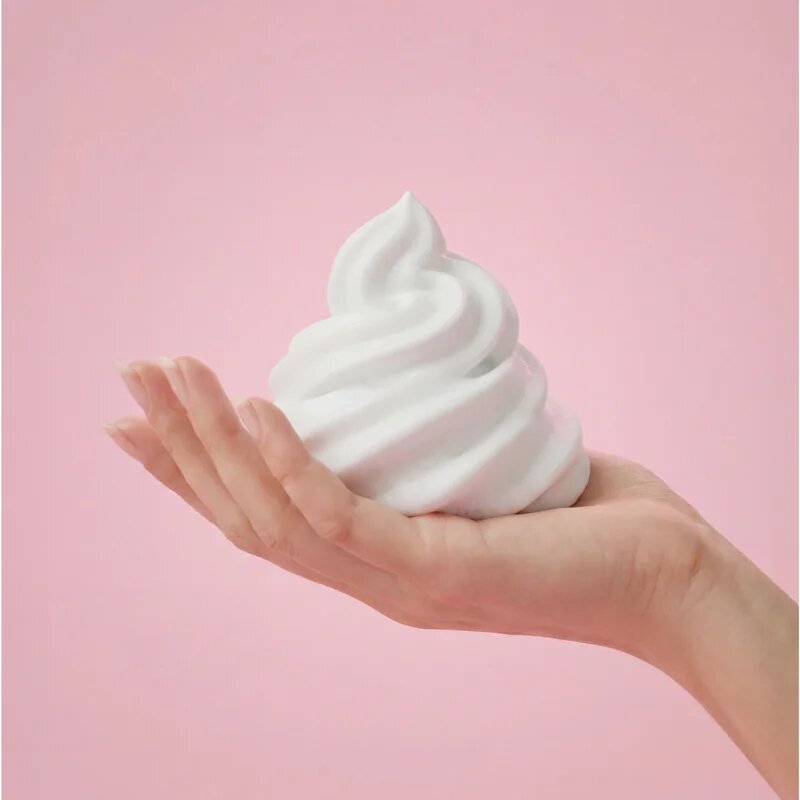 DESERVED Whipped Shower Foam Strawberry Milkshake душ пяна за тяло 250 мл.