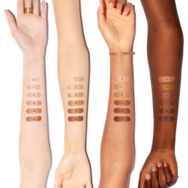Dior Forever Glow Star Filter озаряващ флуид цвят 5N 30 мл.