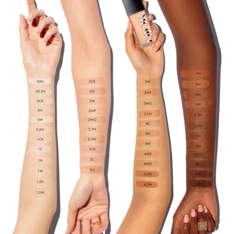 Dior Forever Skin Wear дълготраен матиращ фон дьо тен SPF 20 цвят 00.5 Neutral 30 мл.