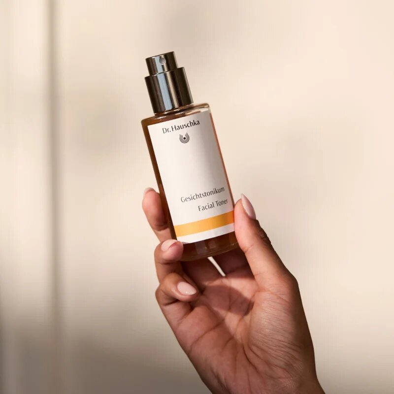 Dr. Hauschka Clenasing And Tonization Facial Toner тоник за лице в спрей за нормална и суха кожа 100 мл.