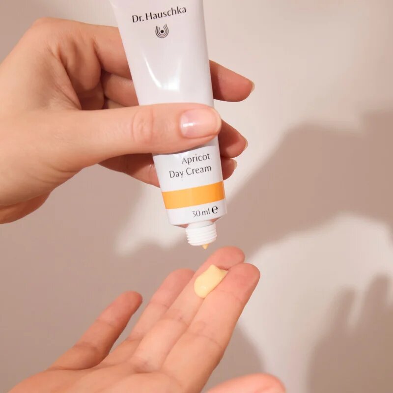 Dr. Hauschka Facial Care ревитализиращ крем за суха кожа 30 мл.