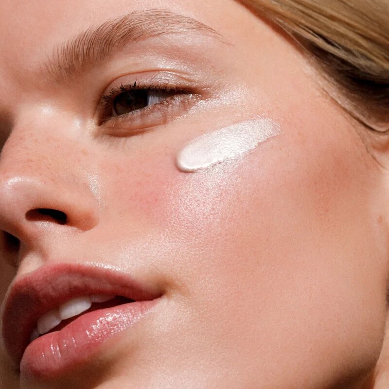 Dr. Hauschka Make-Up Illuminating Fluid течен хайлайтър 30 мл.