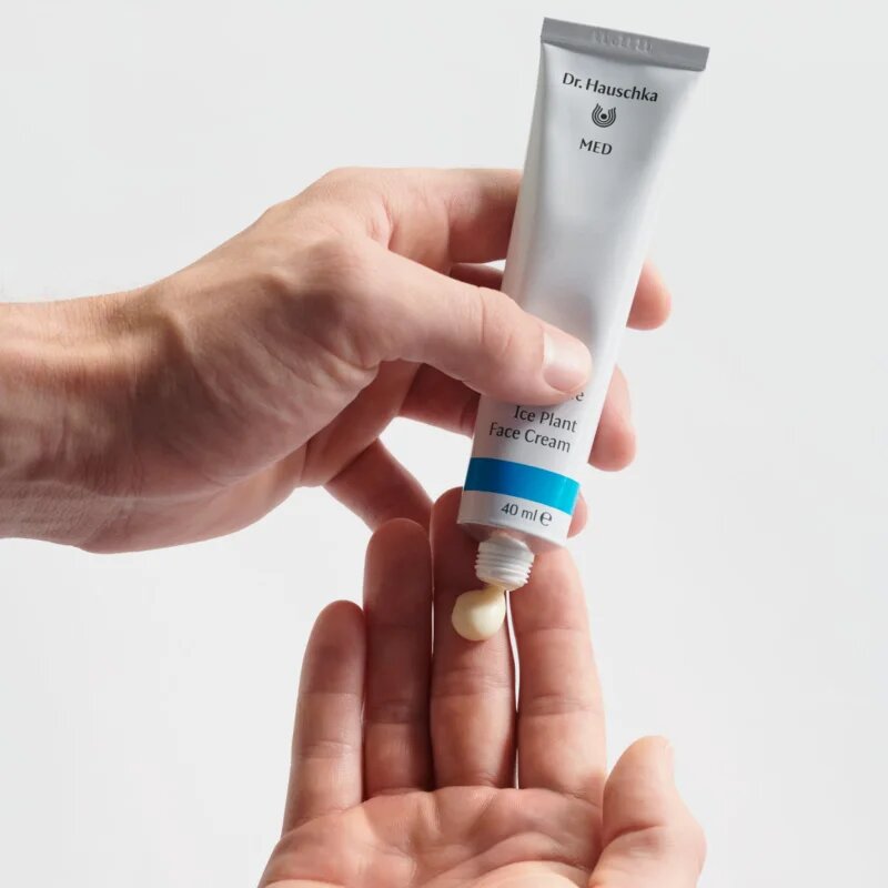 Dr. Hauschka Med Ice Plant подхранващ крем за суха атопична кожа 40 мл.