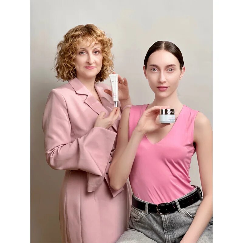 Dr Irena Eris Sensi Science Redness Control Anti-Aging Day Cream интензивен изглаждащ дневен крем против бръчки SPF 20 50 мл.